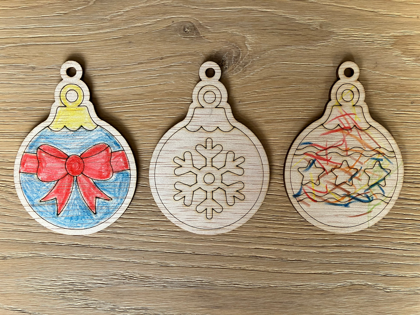 Kerstballen versieren